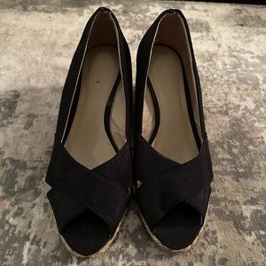 Expression Black Criss-Cross Wedge Shoe (Size 9)